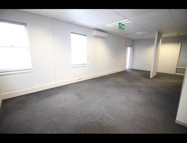3,331M² OFFICE FOR SALE IN BEREA